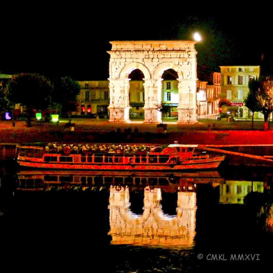 Saintes.River.Moon.03-1070419