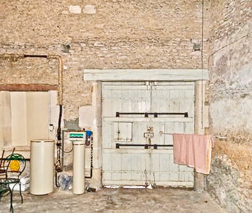 Cognac.Jacqui.04-1070811-2